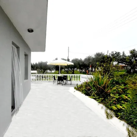 Casa Katina , In Lagana, Agrilia Area Сasa de vacaciones